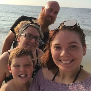 Meet your Posher, Tonya